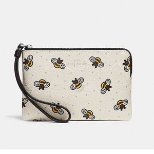 RARE NWT Coach Bee Print Corner Zip Wristlet F26652